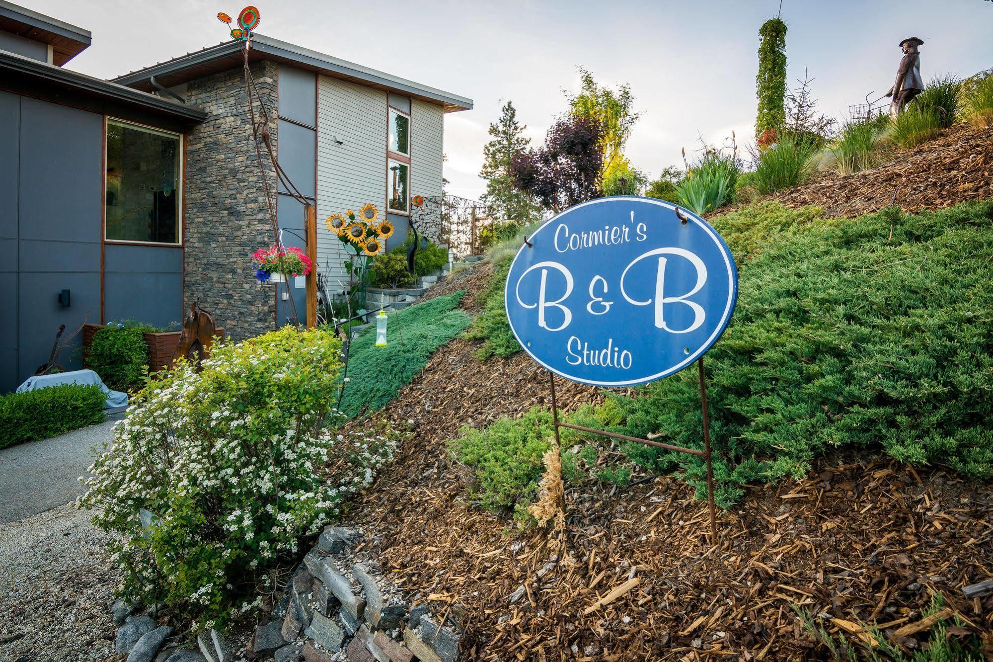 Cormier'S Studio Guest Suites Penticton Exterior photo